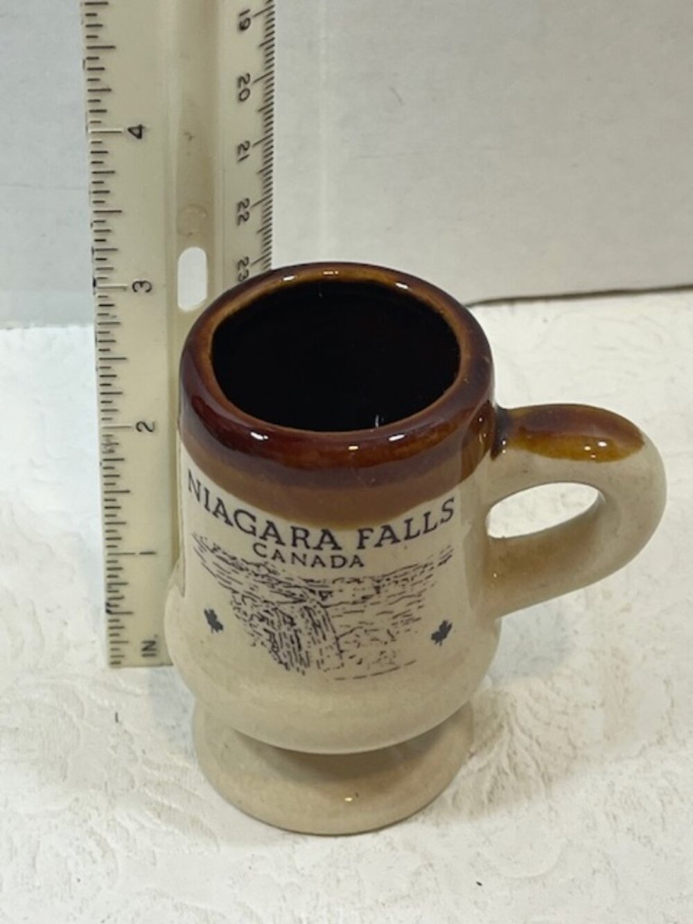 VTG Niagara Falls Canada Mini Stoneware Ceramic Shot Mug Souvenir 3"Tall
